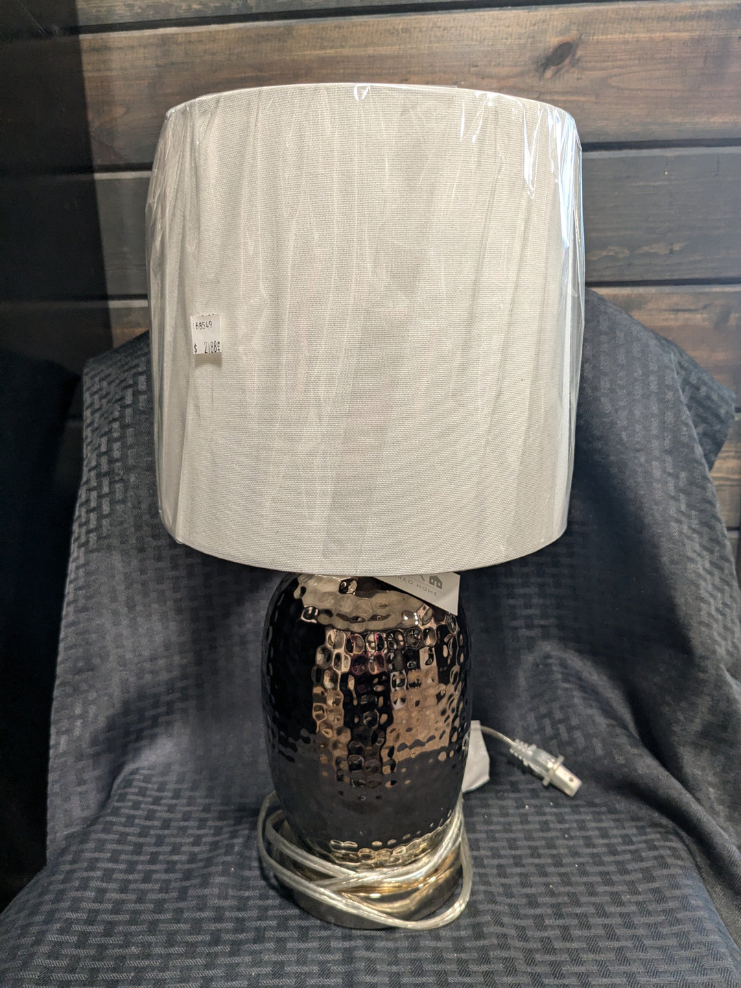 small brass metallic table lamp