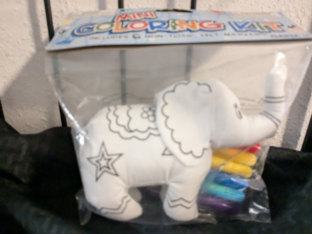 Creative coloring kits for all ages, including coloring pages and high-quality colored pencils.