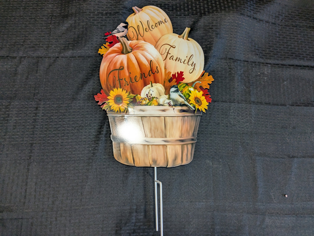 Welcome Pumpkin Stake