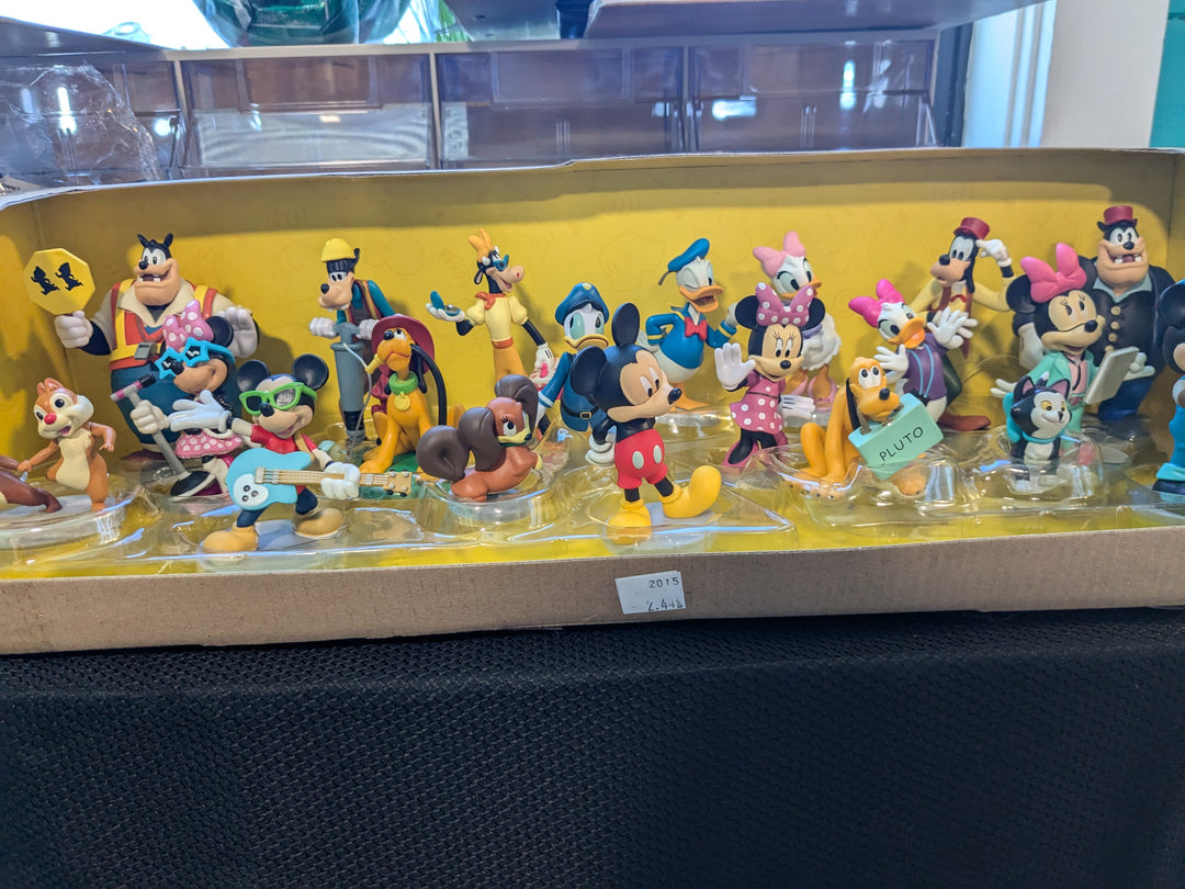 Other Disney characters for your display shelf